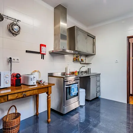 Riverside Centre Apartment *