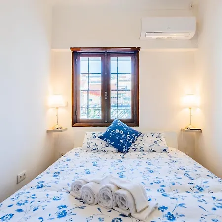 Riverside Centre アパート