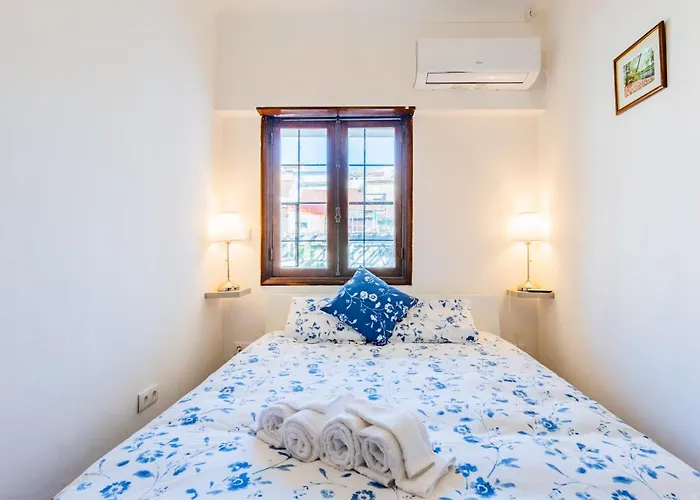 Riverside Centre Apartment