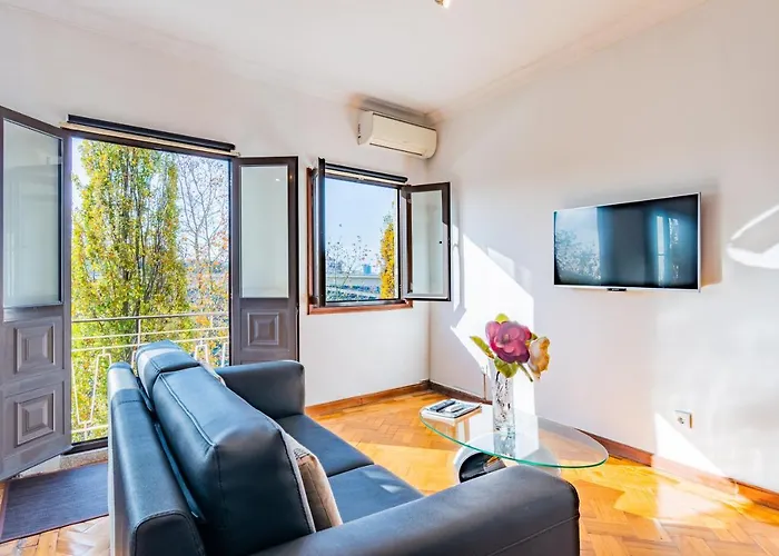 Riverside Centre Appartement *